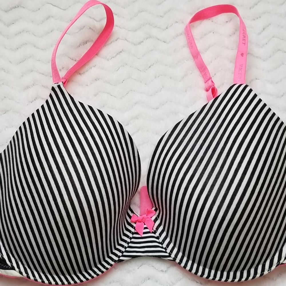 Victoria's Secret Lined Perfect Coverage Bra 36D